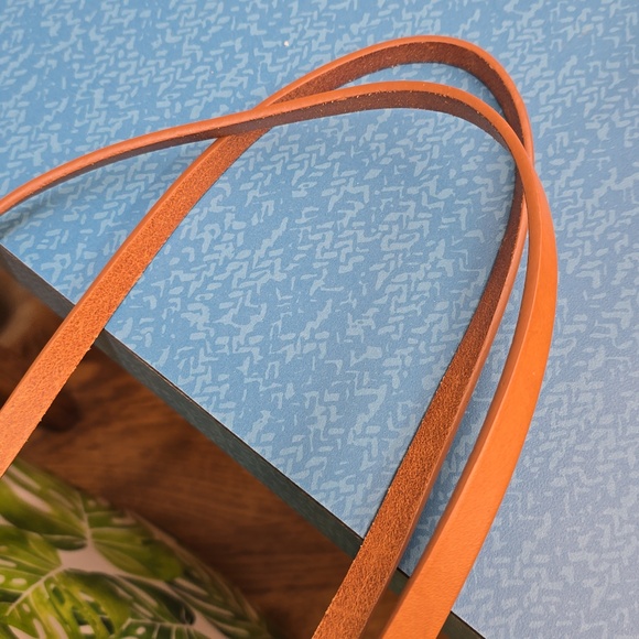 Dooney & Bourke Shoulder Bag/Tote - Picture 9 of 9